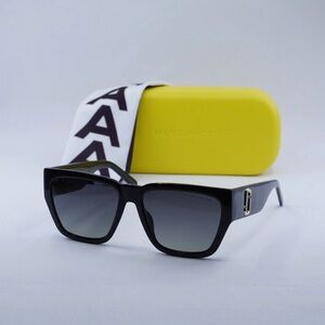 Marc Jacobs Women’s SquareBlack/Gray Gray Radiant Polarized Sunglasses & Case